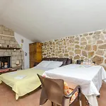 Ferienhaus House Lucica