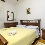 House Lucica * Splitska