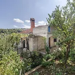 House Lucica Splitska